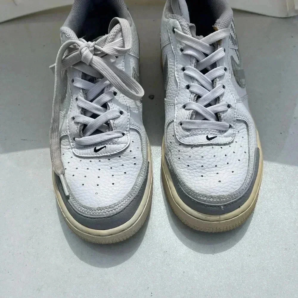 Nike Air Force 1 Sneakers - White and Gray - 4Y